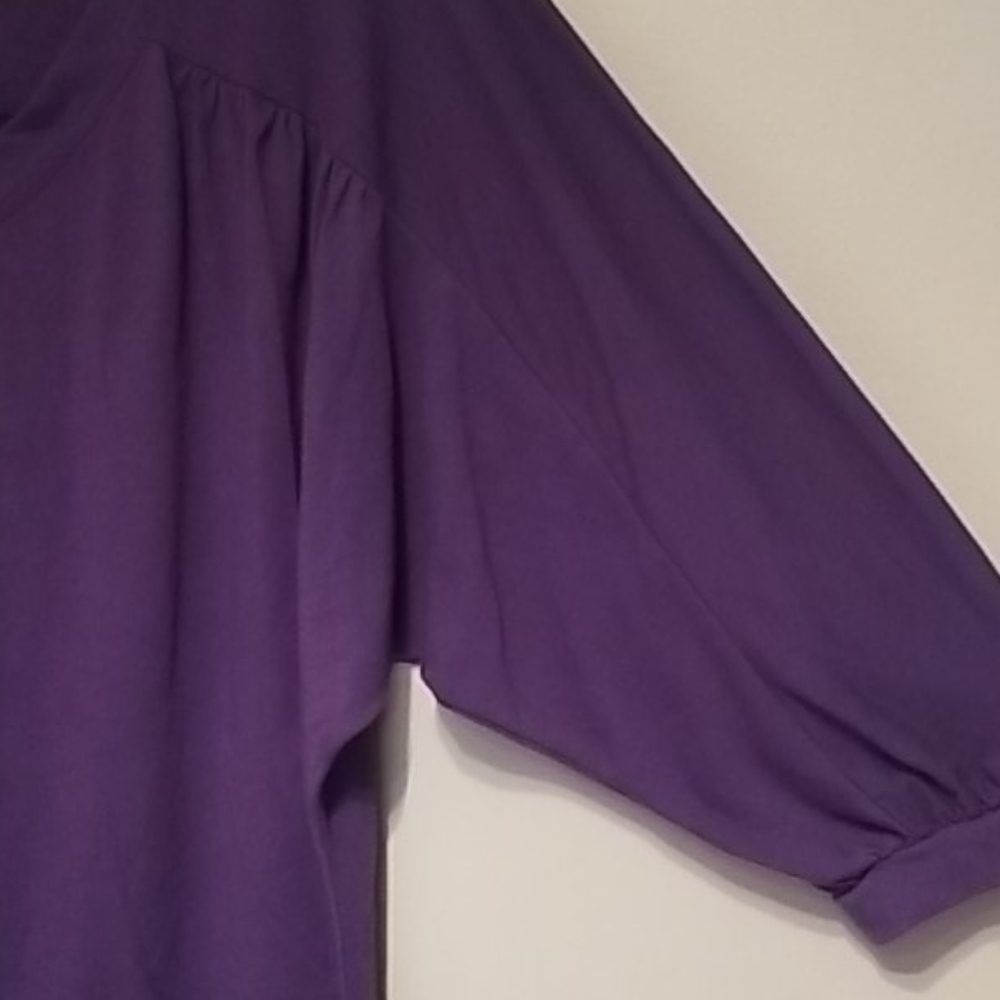 Daisy Fuentes purple top - Picture 3 of 4